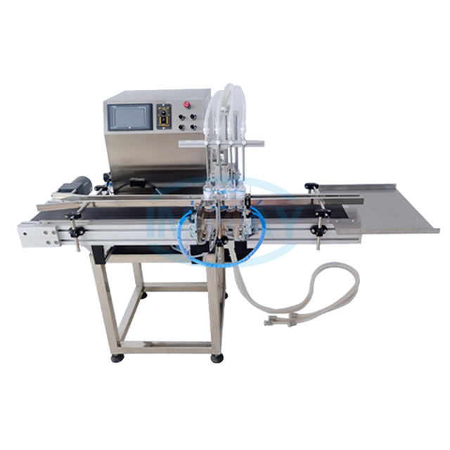 Automatische flessenvulmachine op tafelblad voor essenti&euml;le eetbare oliesiroop